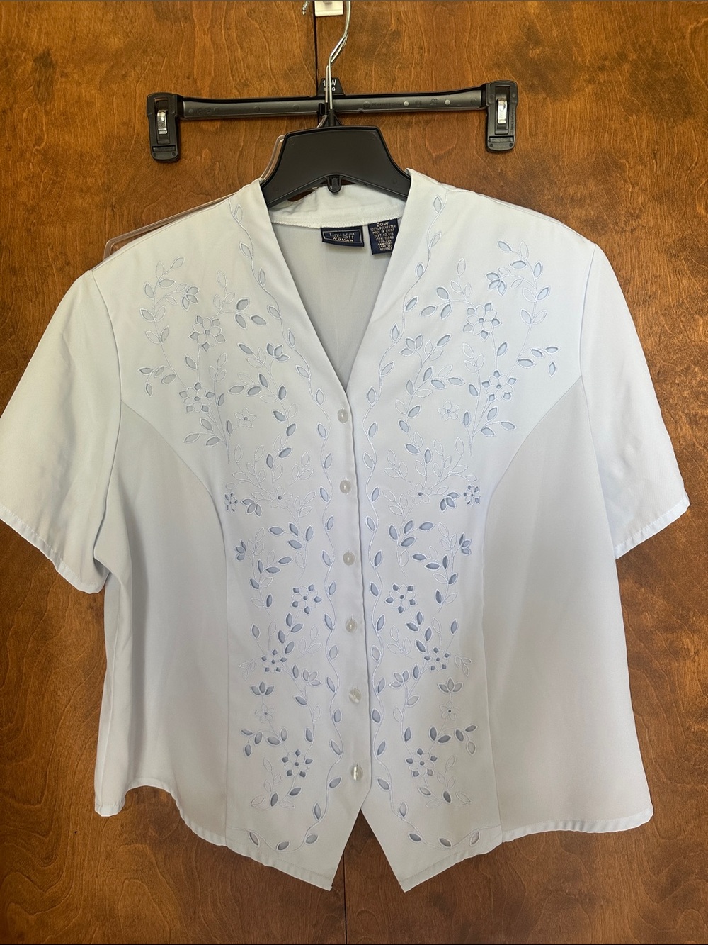 Laura Scott Light Blue Embroidered Short-Sleeve Button Front Blouse